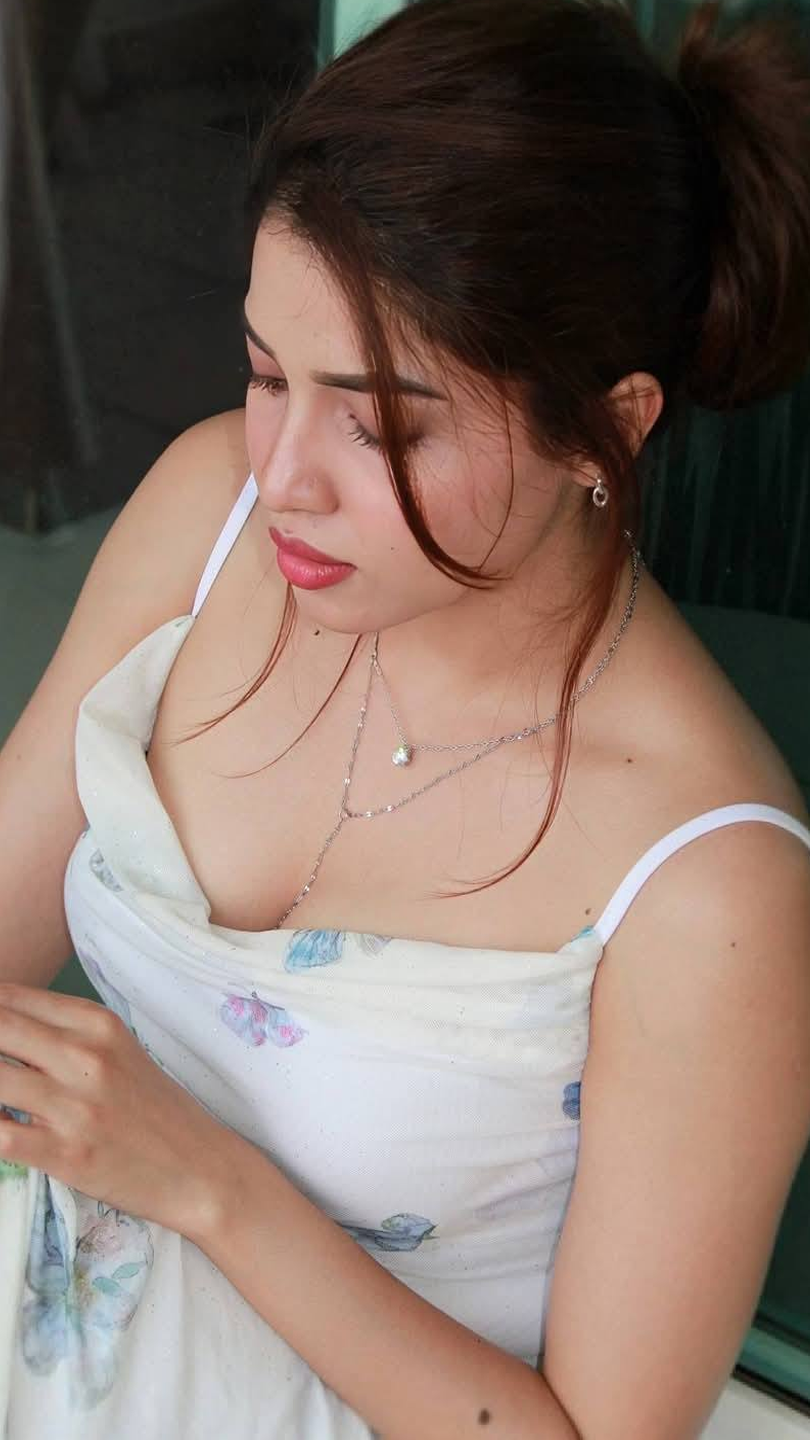 Jina escorts in kolkata